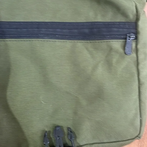 Manhatten Portage - Sling Messanger Bag - Navy/Black - Picture 5 of 11